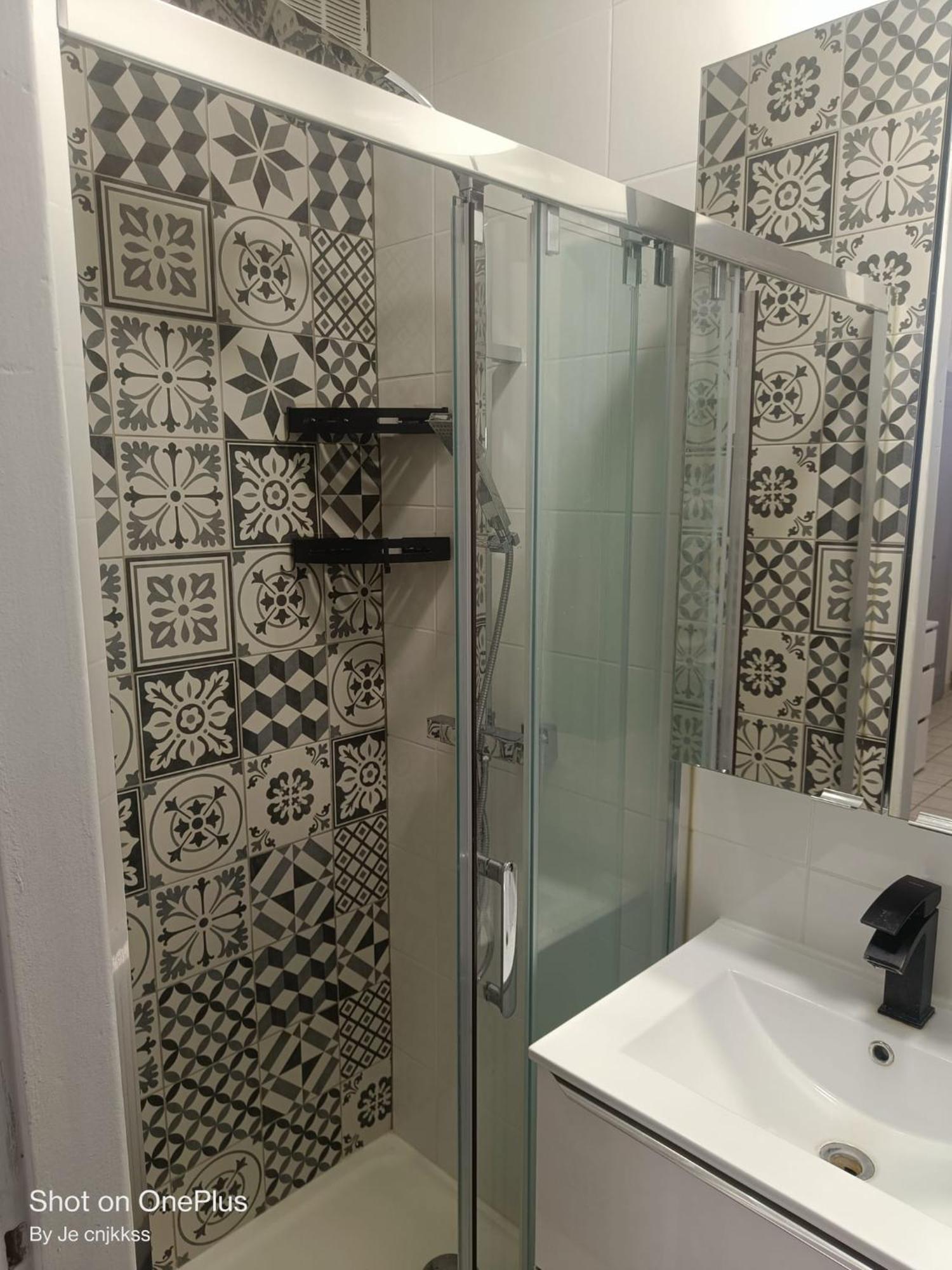 Belle Chambre D'Hote Avec Balcon Prive - 3 Mins Gare Annemasse - Geneve Acces Direct Exterior photo