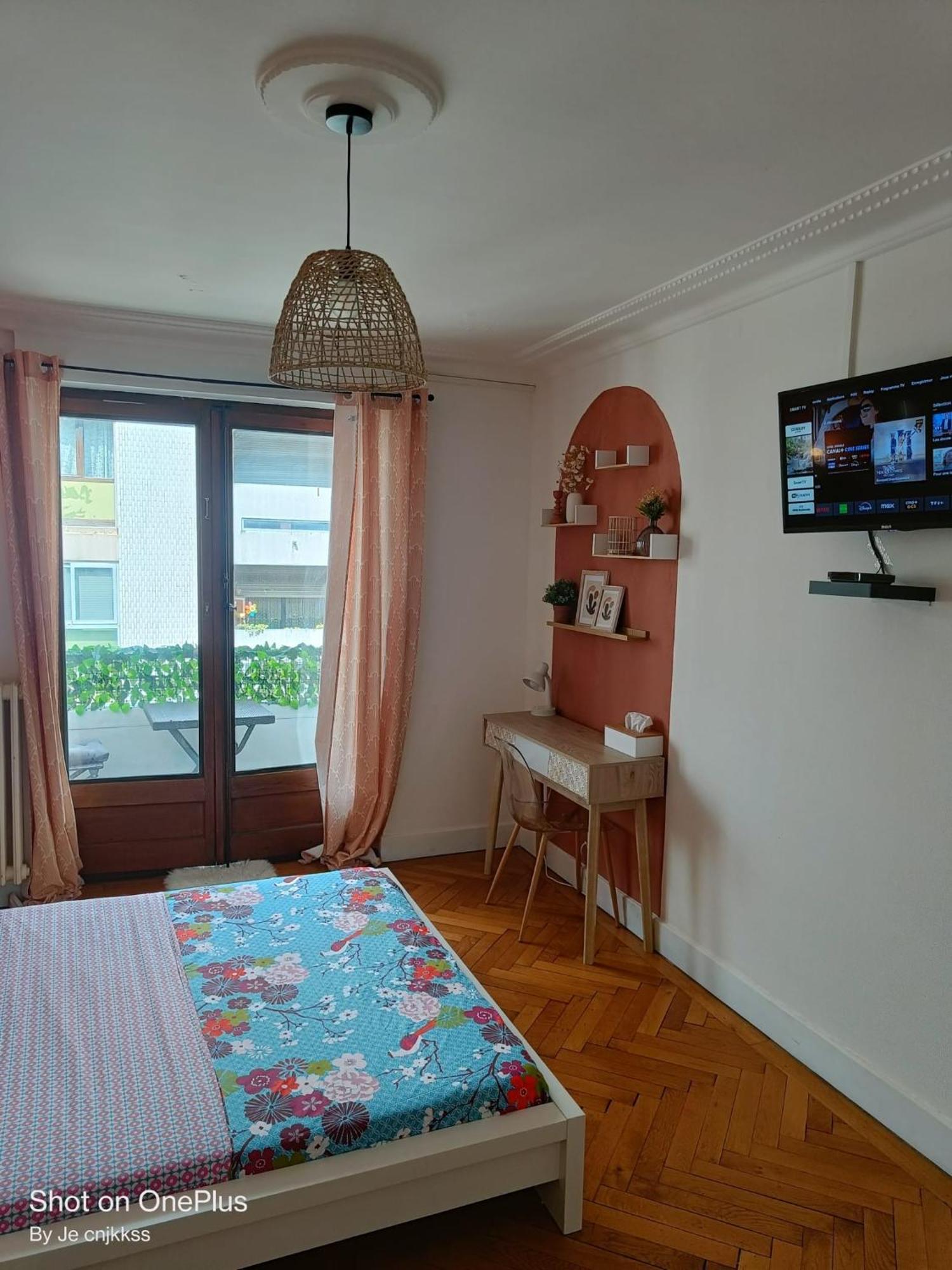 Belle Chambre D'Hote Avec Balcon Prive - 3 Mins Gare Annemasse - Geneve Acces Direct Exterior photo